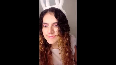 Snapshot of luanapowerful chatting on 03-15-26, 10:05 luanapowerful online show from 03-15-26, 10:05