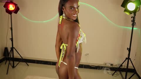 Snapshot of luanarisque chatting on 02-05-25, 04:16 IG luana orq online show from 02-05-25, 04:16