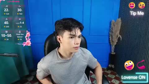 lUAN online show from 06-12-26, 11:42