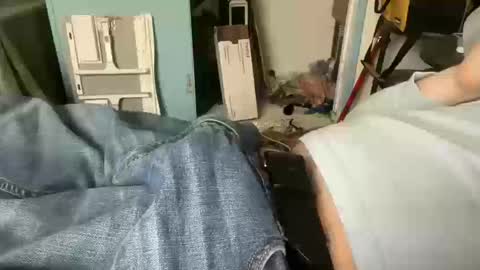 Snapshot of lubthemtitties chatting on 10-15-25, 05:02 lubthemtitties online show from 10-15-25, 05:02