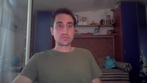 Snapshot of luca_f4 chatting on 09-08-25, 03:33 Luca online show from 09-08-25, 03:33
