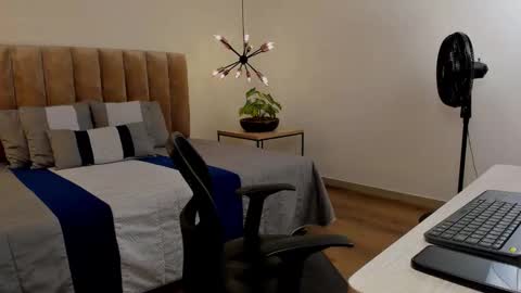 Snapshot of luca_morettii chatting on 09-10-25, 12:05 luca_morettii online show from 09-10-25, 12:05