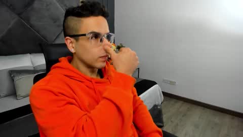 Snapshot of luca_morettii chatting on 10-12-25, 12:26 luca_morettii online show from 10-12-25, 12:26