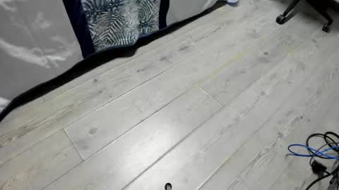 Snapshot of luca_morettii chatting on 10-16-25, 12:06 luca_morettii online show from 10-16-25, 12:06