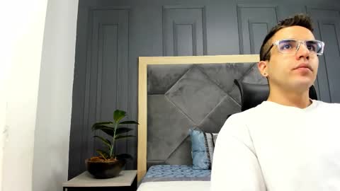 Snapshot of luca_morettii chatting on 10-24-25, 02:02 luca_morettii online show from 10-24-25, 02:02