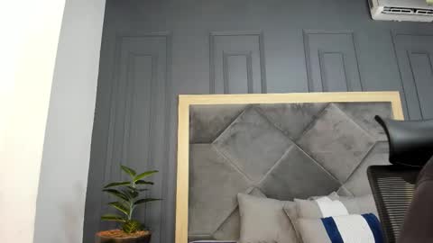 Snapshot of luca_morettii chatting on 11-08-25, 12:05 luca_morettii online show from 11-08-25, 12:05