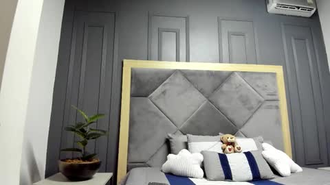 Snapshot of luca_morettii chatting on 11-18-25, 12:20 luca_morettii online show from 11-18-25, 12:20