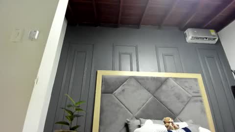 Snapshot of luca_morettii chatting on 11-20-25, 12:05 luca_morettii online show from 11-20-25, 12:05