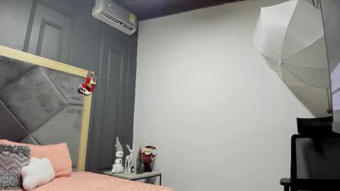 Snapshot of luca_morettii chatting on 12-02-25, 12:10 luca_morettii online show from 12-02-25, 12:10