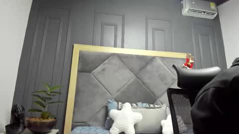 Snapshot of luca_morettii chatting on 12-05-25, 12:14 luca_morettii online show from 12-05-25, 12:14