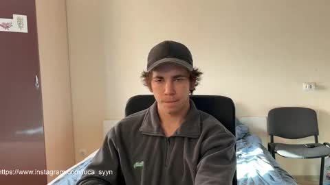 Snapshot of luca_syn chatting on 09-11-25, 12:16 Luca S online show from 09-11-25, 12:16