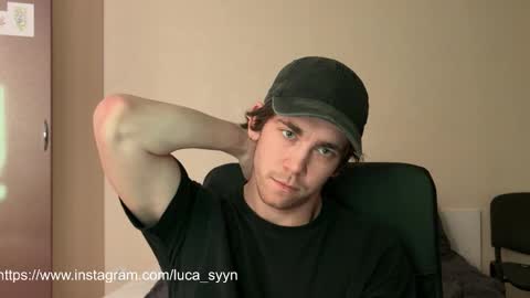 Snapshot of luca_syn chatting on 09-16-25, 04:08 Luca S online show from 09-16-25, 04:08