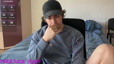 Snapshot of luca_syn chatting on 10-07-25, 05:15 Luca S online show from 10-07-25, 05:15