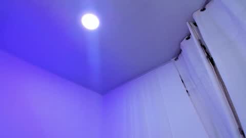 Snapshot of lucaas_king chatting on 12-14-25, 10:25 Lukas online show from 12-14-25, 10:25