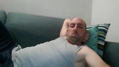 Luca online show from 10-24-25, 07:43