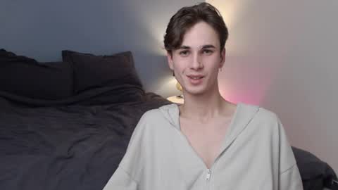 Snapshot of lucacharm chatting on 02-05-25, 12:53 lucacharm online show from 02-05-25, 12:53