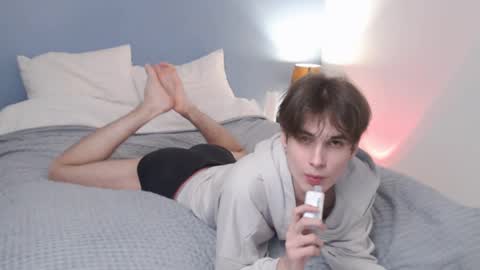 Snapshot of lucacharm chatting on 03-03-25, 02:15 lucacharm online show from 03-03-25, 02:15