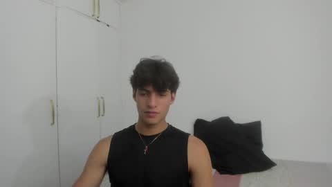 Snapshot of lucacosta19 chatting on 06-08-26, 04:29 lucacosta19 online show from 06-08-26, 04:29