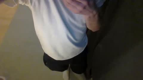 Snapshot of lucany__ chatting on 02-22-25, 01:11 Luca online show from 02-22-25, 01:11