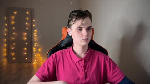 Lucas Gill online show from 01-18-25, 10:28