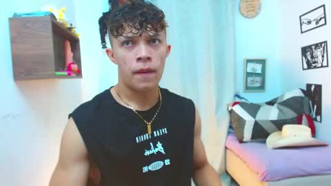 Snapshot of lucas_luxx1 chatting on 09-11-25, 12:27 Lucas Luxx online show from 09-11-25, 12:27