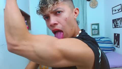 Snapshot of lucas_luxx1 chatting on 10-10-25, 02:05 Lucas Luxx online show from 10-10-25, 02:05