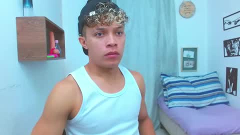 Snapshot of lucas_luxx1 chatting on 10-15-25, 04:18 Lucas Luxx online show from 10-15-25, 04:18