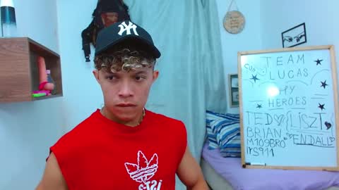 Snapshot of lucas_luxx1 chatting on 10-21-25, 04:51 Lucas Luxx online show from 10-21-25, 04:51