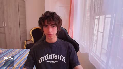 Snapshot of lucas_xo chatting on 10-01-25, 08:37 lucas_xo online show from 10-01-25, 08:37