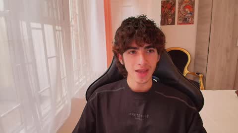 Snapshot of lucas_xo chatting on 10-16-25, 07:26 lucas_xo online show from 10-16-25, 07:26