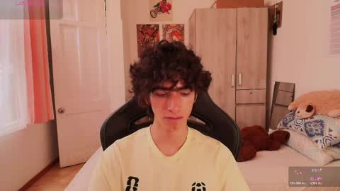 lucas_xo online show from 04-25-26, 08:39