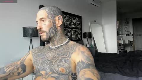 Snapshot of lucasexclusive chatting on 12-20-24, 07:44 lucasexclusive online show from 12-20-24, 07:44