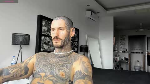 Snapshot of lucasexclusive chatting on 12-31-24, 04:27 lucasexclusive online show from 12-31-24, 04:27