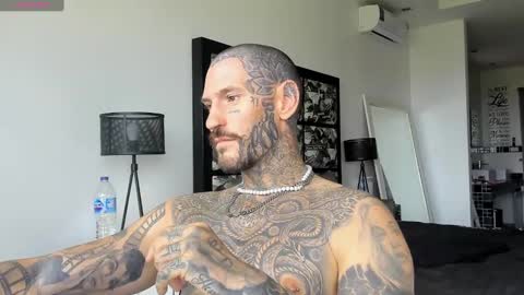 Snapshot of lucasexclusive chatting on 01-03-25, 06:55 lucasexclusive online show from 01-03-25, 06:55