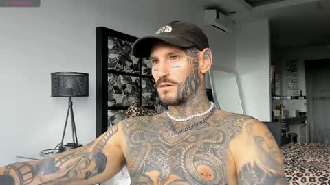 Snapshot of lucasexclusive chatting on 01-12-25, 03:07 lucasexclusive online show from 01-12-25, 03:07