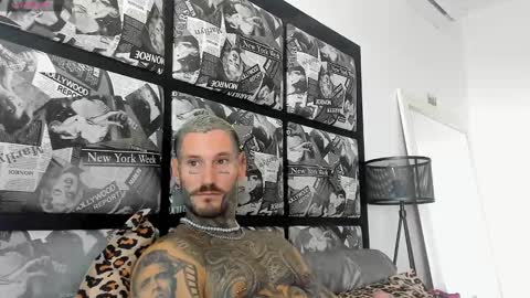 Snapshot of lucasexclusive chatting on 02-12-25, 04:23 lucasexclusive online show from 02-12-25, 04:23