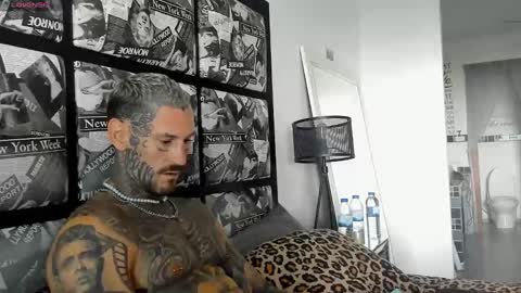 Snapshot of lucasexclusive chatting on 02-21-25, 09:13 lucasexclusive online show from 02-21-25, 09:13