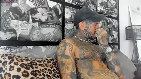 Snapshot of lucasexclusive chatting on 02-22-25, 05:12 lucasexclusive online show from 02-22-25, 05:12