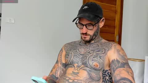 Snapshot of lucasexclusive chatting on 09-27-25, 06:07 lucasexclusive online show from 09-27-25, 06:07