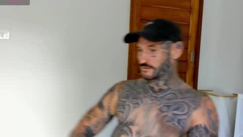 Snapshot of lucasexclusive chatting on 10-13-25, 08:47 lucasexclusive online show from 10-13-25, 08:47