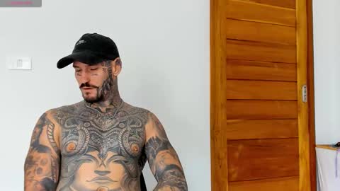 Snapshot of lucasexclusive chatting on 10-27-25, 06:50 lucasexclusive online show from 10-27-25, 06:50