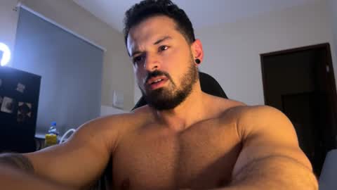 lucasfit24 online show from 11-04-25, 04:22