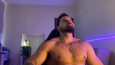 lucasfit24 online show from 11-26-25, 02:51