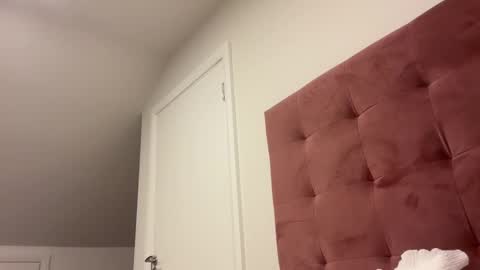 Snapshot of lucasray20 chatting on 12-18-25, 07:31 lucasray online show from 12-18-25, 07:31