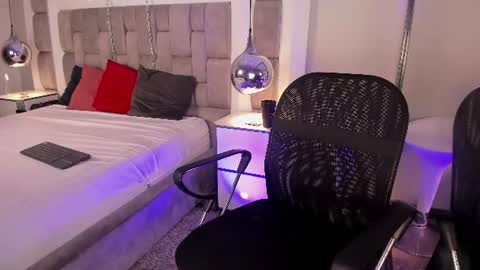 lucasthomson_ online show from 07-23-26, 04:21
