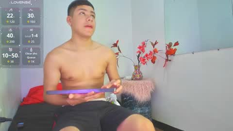 Snapshot of lucastorrez01 chatting on 12-02-25, 03:56 LUCAS TORREZ online show from 12-02-25, 03:56