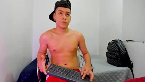 LUCAS TORREZ online show from 06-11-26, 11:25