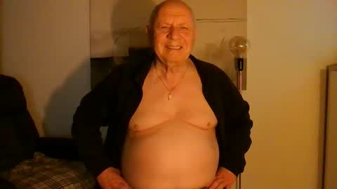 Snapshot of lucbottom031249 chatting on 04-15-26, 07:10 lucbottom031249 online show from 04-15-26, 07:10