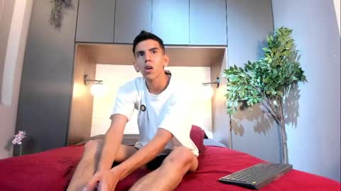 Snapshot of lucca_moreti chatting on 05-18-26, 03:57 Lucca Moreti online show from 05-18-26, 03:57