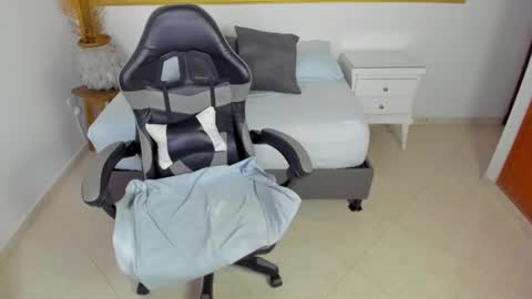 L U C C I A online show from 09-29-25, 11:26